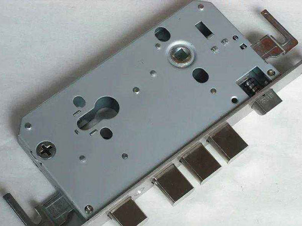 河池24小时上门开锁公司